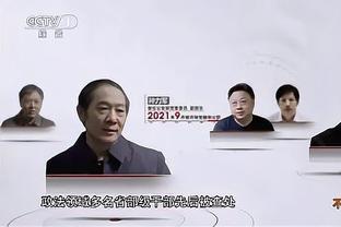 皇马球迷号晒图：恩德里克现身伯纳乌球场